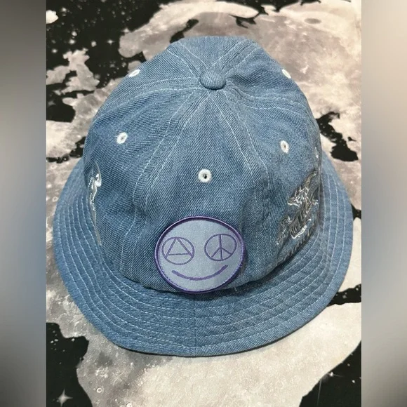 Obey Bucket Hat - Picture 2 of 9